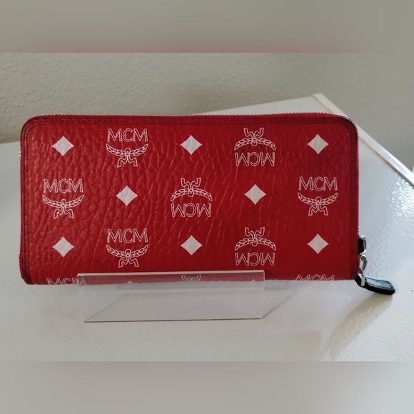 MCM Limited Edition Red And White Visetos Satchel With The Matching Wallet - Picture 5 of 16